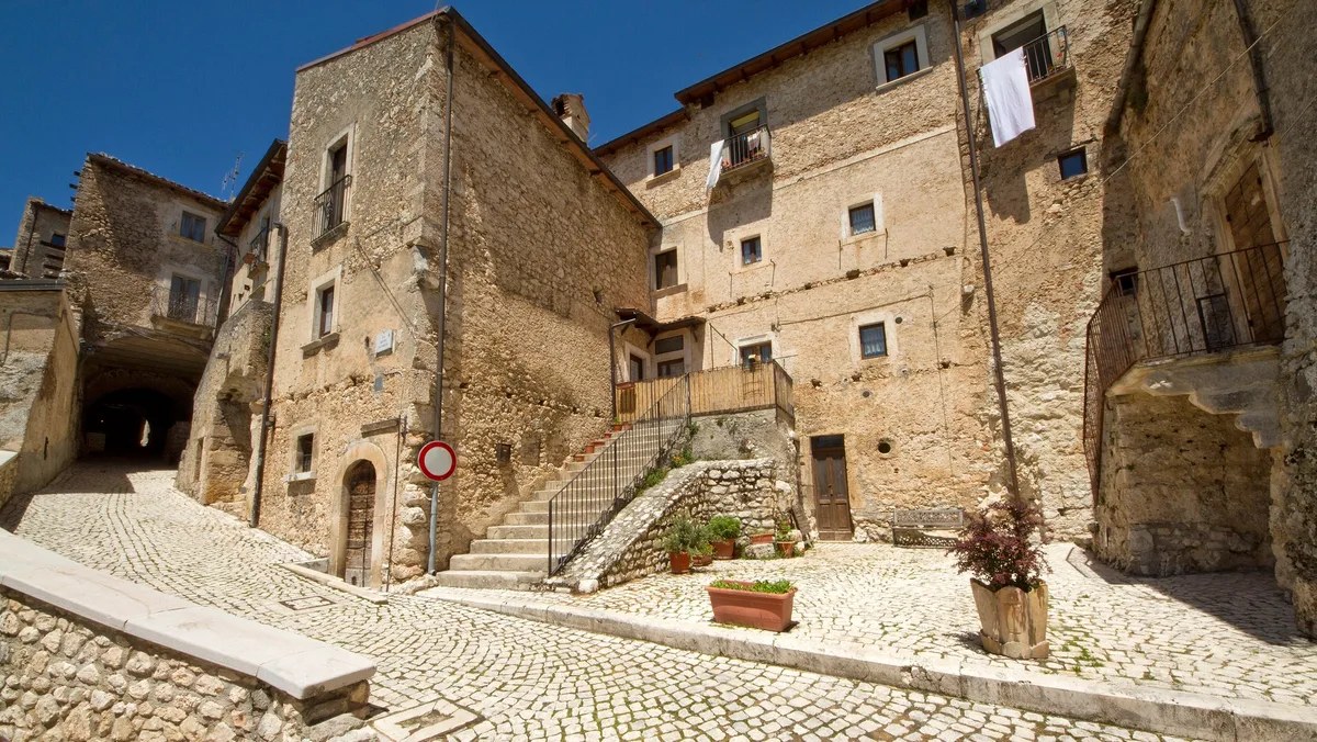 Stone houses around a small square in Santo Stefano di Sessanio